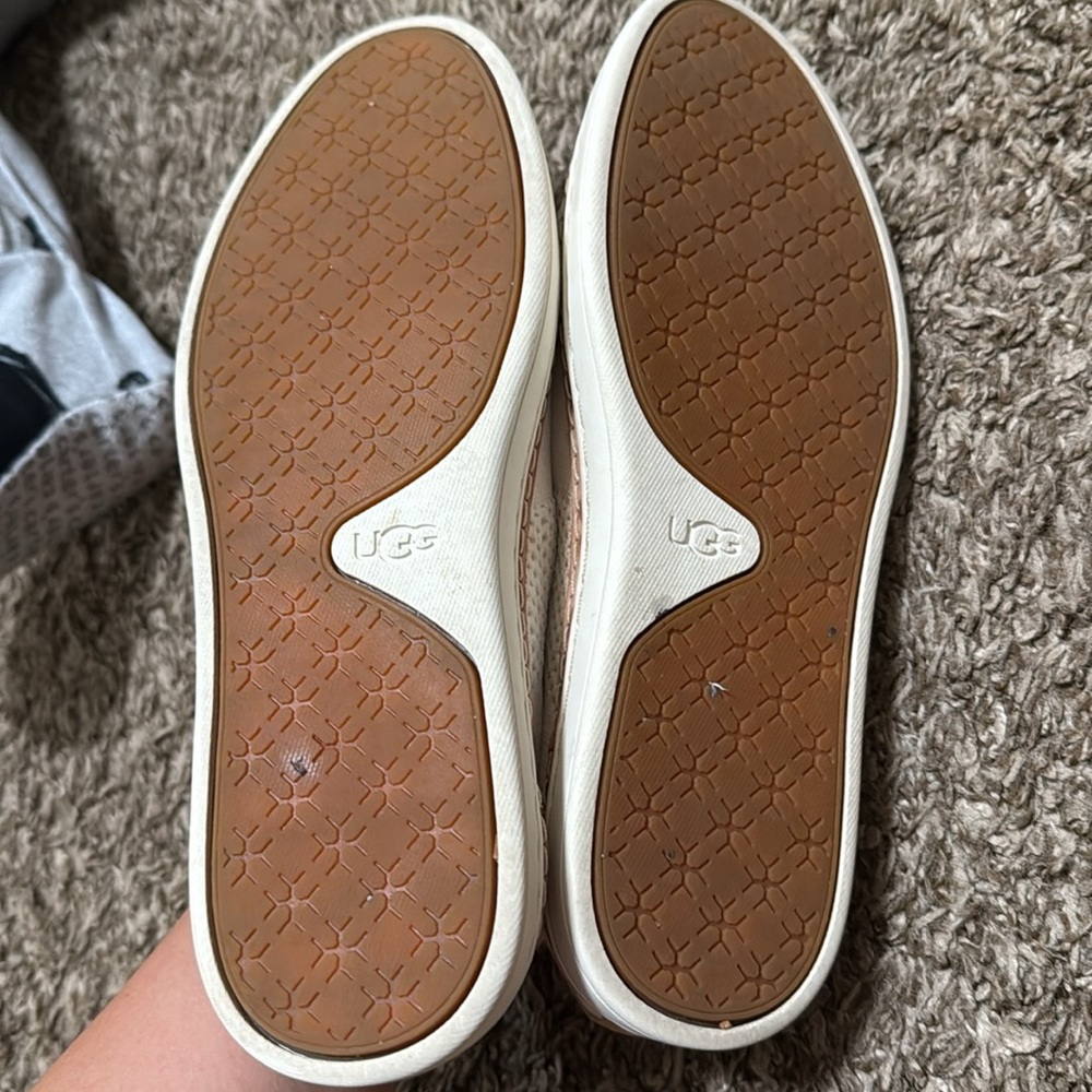 UGG Sammy knit white slip on tennis shoe woman size 7 - Picture 5 of 6